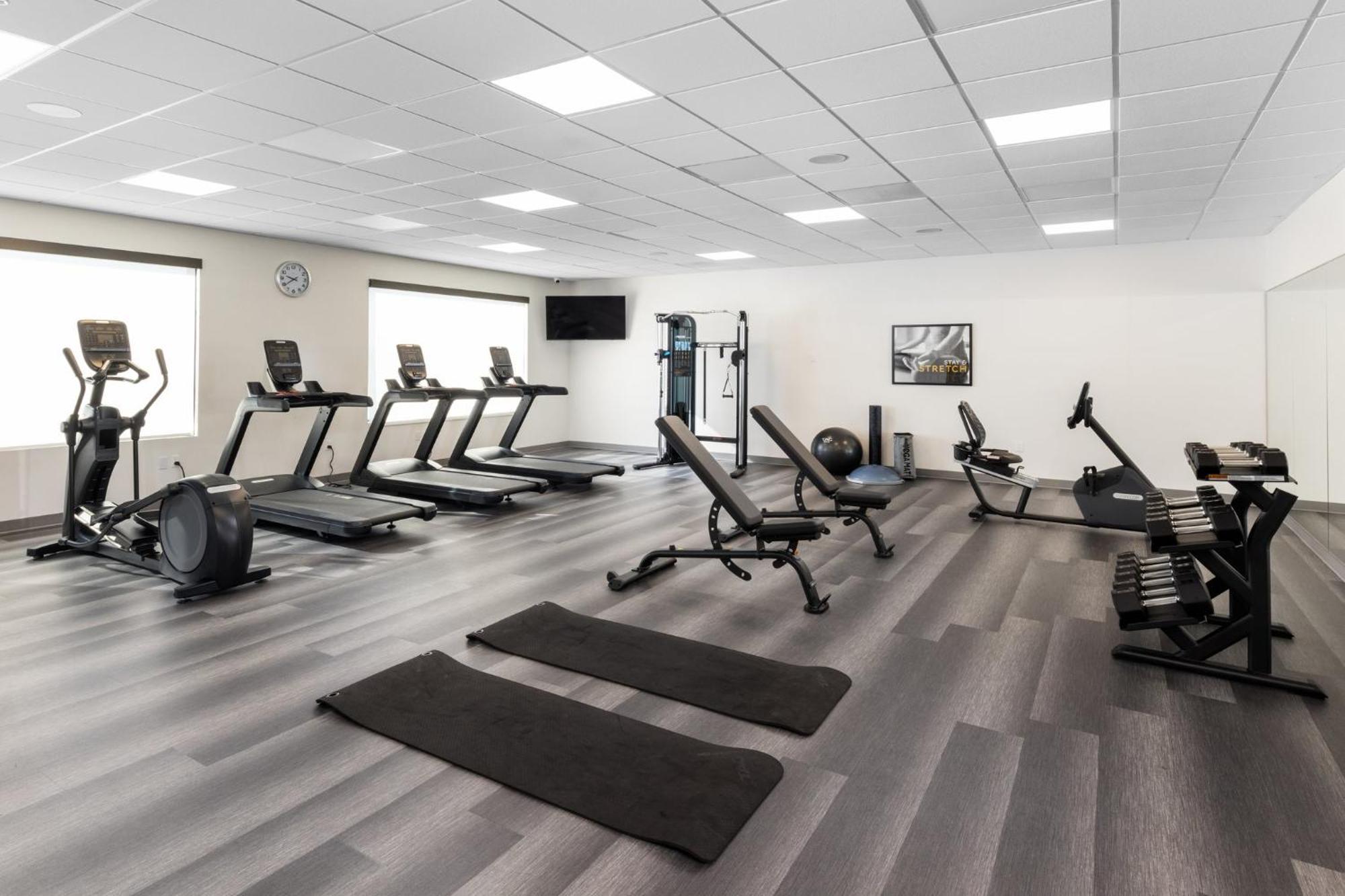 Hotel Staybridge - Norco By Ihg